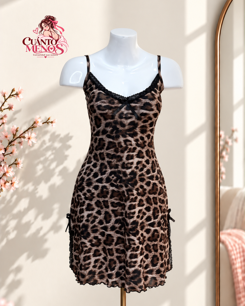 Pijama Vestido Animal Print Leopardo – Sexy Pijama Vestido M / L – Marrón Leopardo – Tela Suave
