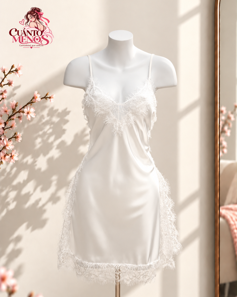 Charlaine Novia – Batita Satin con Encaje Blanco Talla M/L – Color Blanco / Off White – Seda Satinada