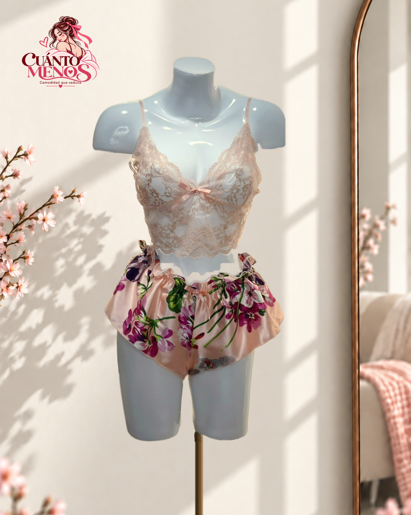 Set Coral Floral – Pijama Satin 2 Piezas con Encaje Talla M/L – Rosa Coral con Flores